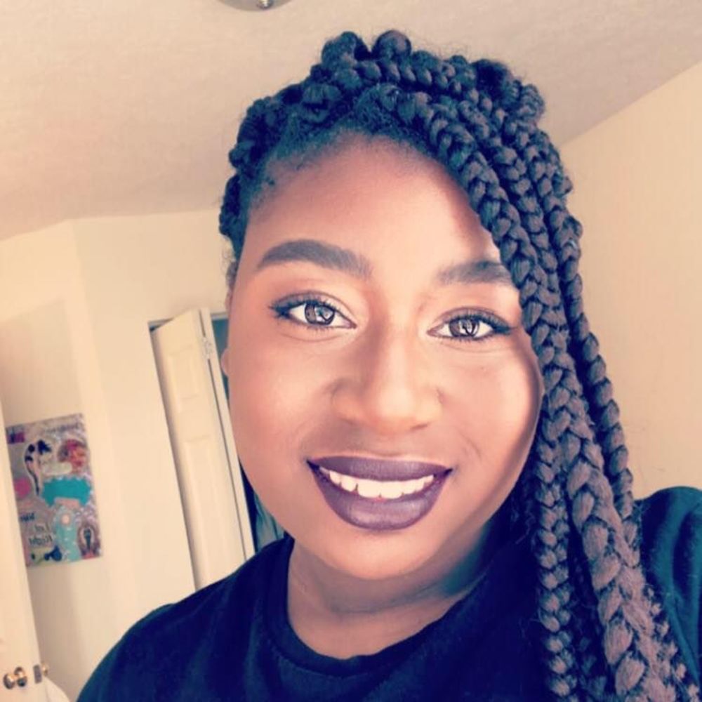 Meet your Posher, Tia